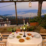 Spacious House With Sea View In * Βόλος