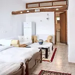 Spacious House With Sea View In Βόλος