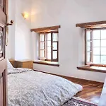 Spacious House With Sea View In Βόλος