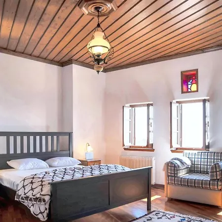 Spacious House With Sea View In Semesterbostad Volos