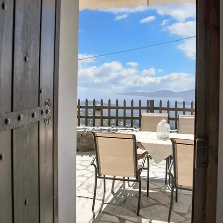 Дом отдыха Spacious House With Sea View In *