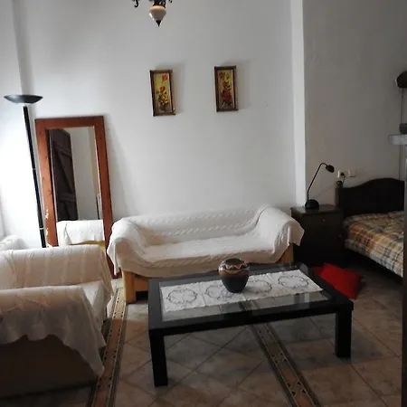 Spacious House With Sea View In Tatil Evi *