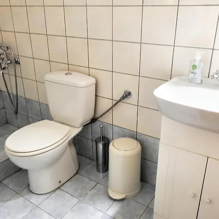 Spacious House With Sea View In בית נופש וולוס