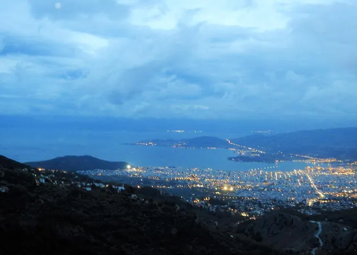 Spacious House With Sea View In 펜션 *