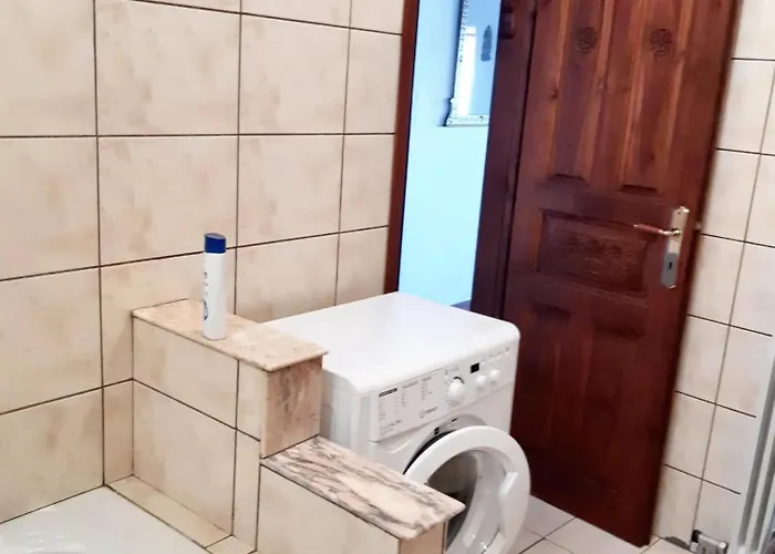 Spacious House With Sea View In 펜션