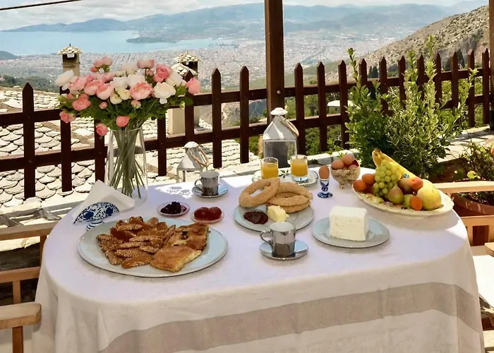 Spacious House With Sea View In