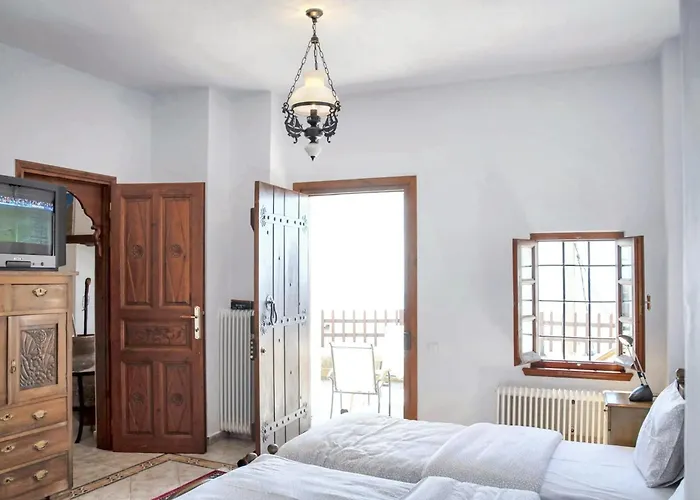 Spacious House With Sea View In * 볼로스