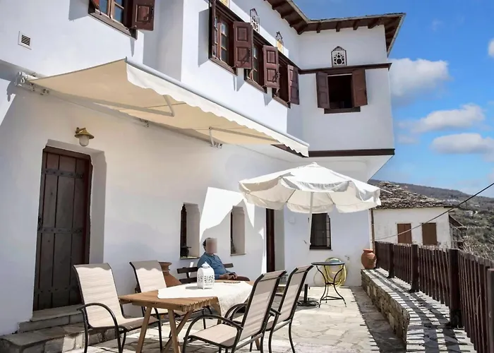 Spacious House With Sea View In * 볼로스