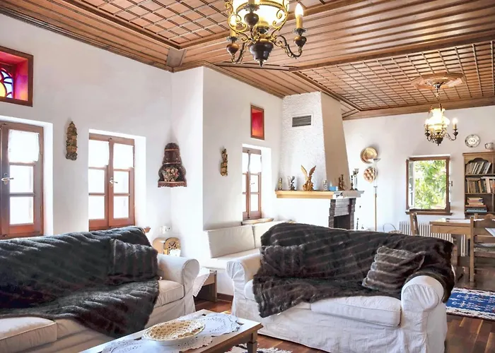 Spacious House With Sea View In 볼로스